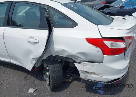 2013 Ford Focus Se из США, поврежденный, VIN 1FADP3F23DL371624